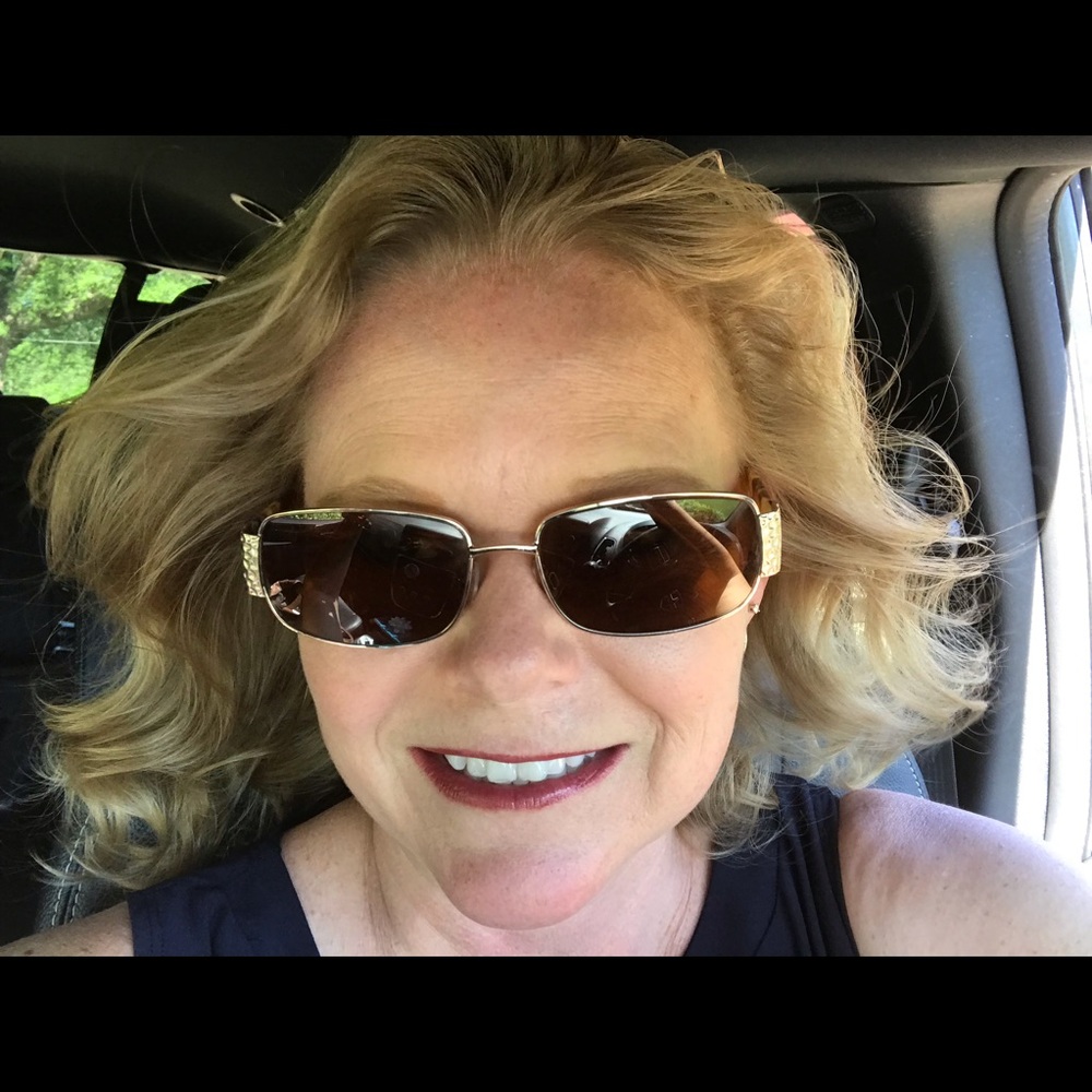 Meet your Posher, Darci